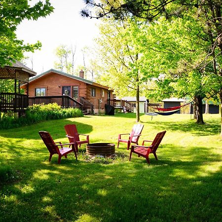 Cozy Cabin With Hottub At Cloverdale Cabins ฮินค์ลีย์ ภายนอก รูปภาพ