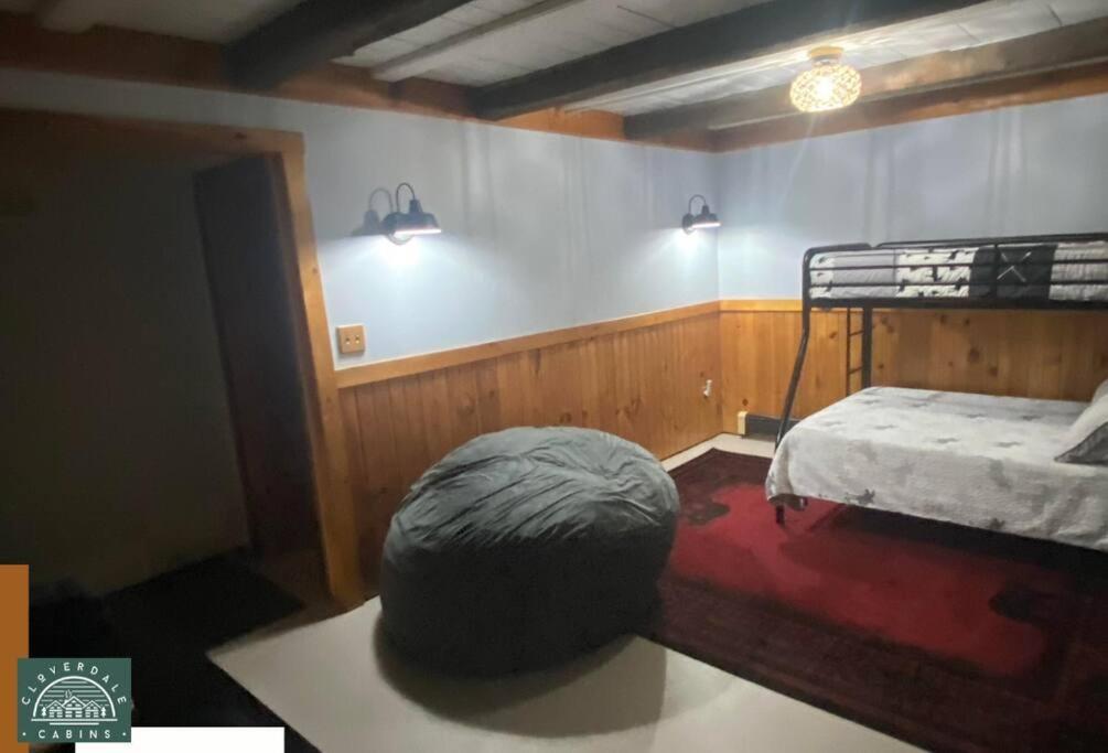 Cozy Cabin With Hottub At Cloverdale Cabins ฮินค์ลีย์ ภายนอก รูปภาพ