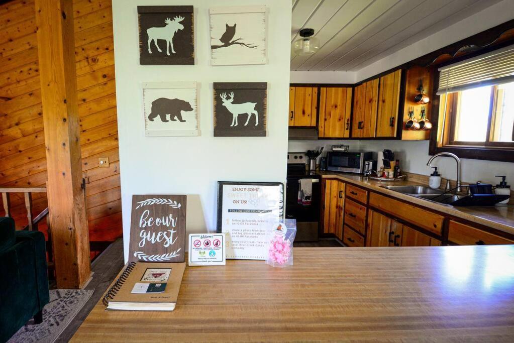 Cozy Cabin With Hottub At Cloverdale Cabins ฮินค์ลีย์ ภายนอก รูปภาพ